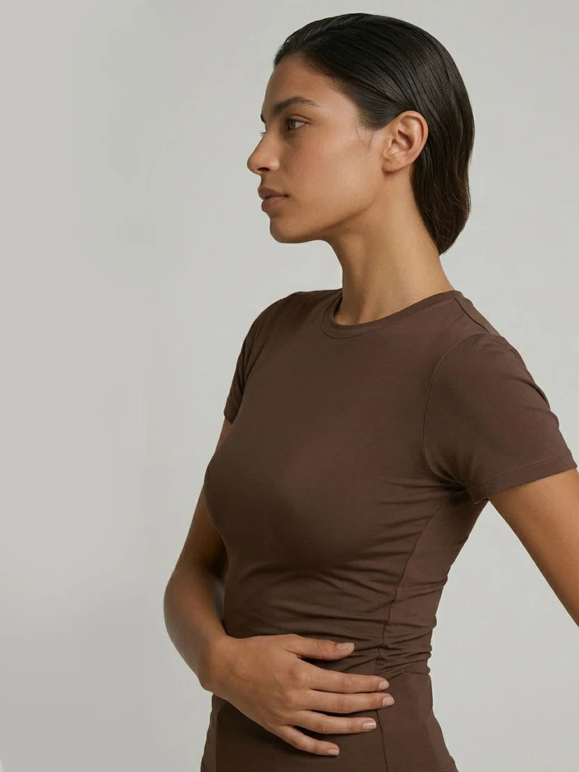Avrane Barbara Crew Neck Crop Tee
