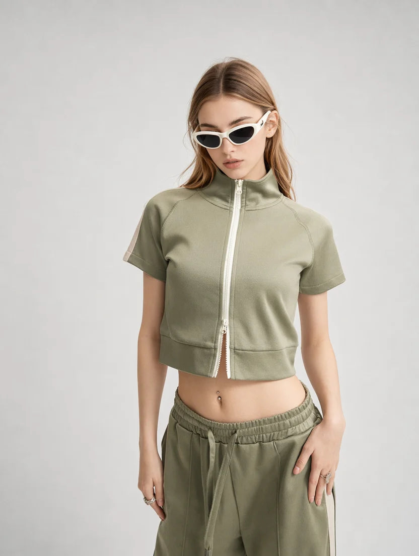 Avrane Rylee Short Sleeve Zip Jacket Top Secondary image